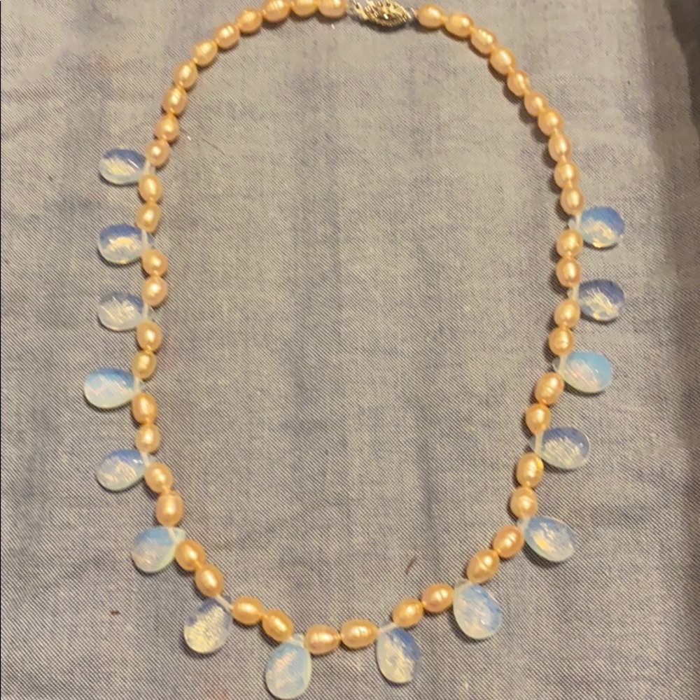 Pink freshwater pearl necklace with moonstones